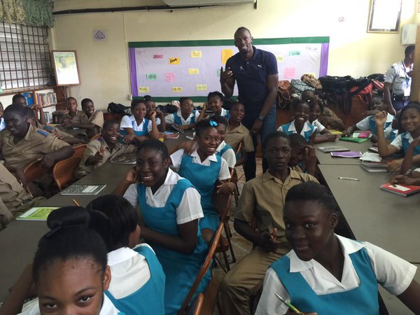 ಒಲಿಂಪಿಕ್ಸ್‌ನ ಗಳಿಕೆಯನ್ನು ಶಾಲೆಗೆ ಅರ್ಪಿಸಿದ ಬೋಲ್ಟ್